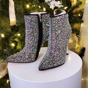 💕Show stopper Rhinestone booties size 7.5